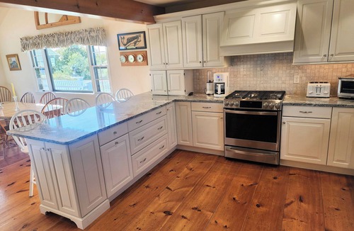 Tom Nevers House | Tom Nevers Bluff, Pool/Spa/AC, Views, 1/2 Block to Ocean, 2-MBRs, Jeep, No Pets
