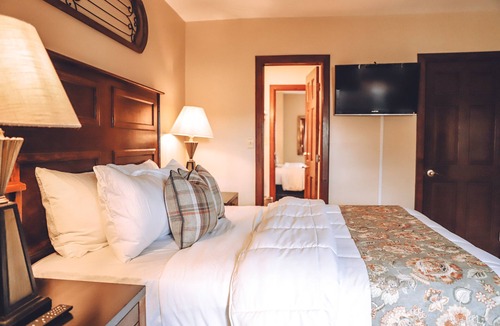 Milford Hotel | Tom Quick Inn