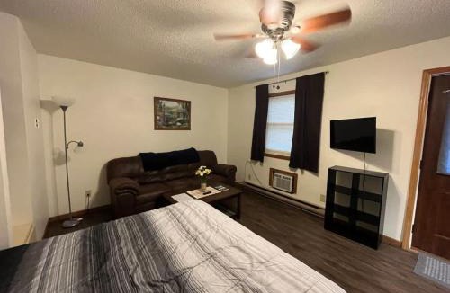 Tomah Apartment | Tomah Apartment - 201 E Veterans Unit J