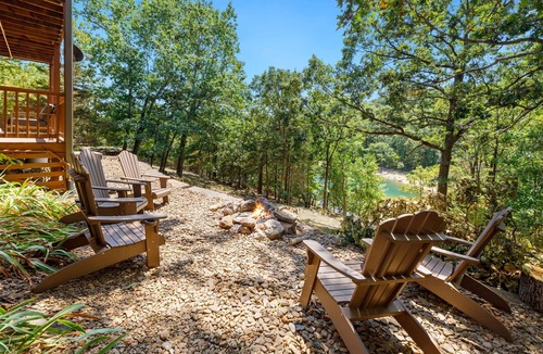 Garfield House | Tomahawk Cove - Lake Waterfront - Private Beach - Pets Allowed