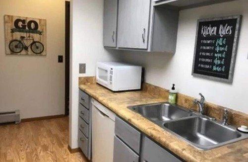 Sioux Falls Apartment | Tomar Park Apt 2 - KP101APT2