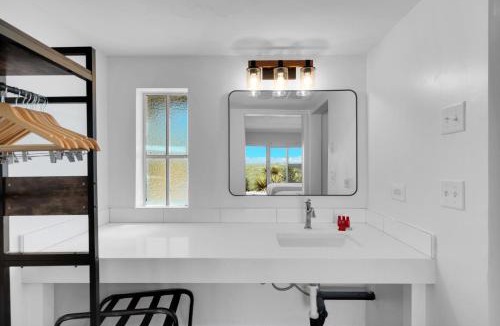 Tombstone Hotel | Tombstone Lookout Lodge, SureStay Collection by Best Western