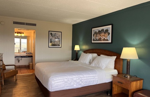Tombstone Hotel | Tombstone Lookout Lodge, SureStay Collection by Best Western
