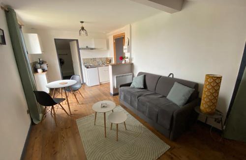 Tartas Apartment | Tomeline