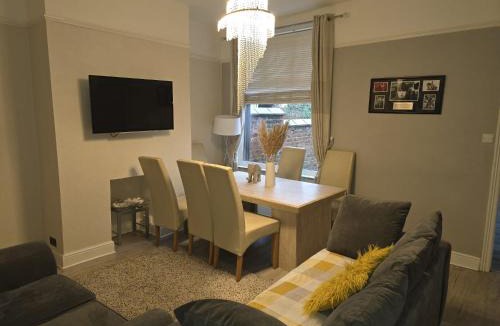 Droylsden House | Tomelle Manchester