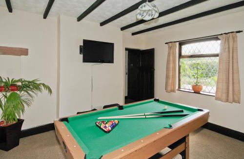 Forsbrook House | Tomfield Cottage