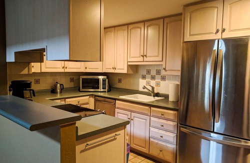 Lower Pacific Heights Condo | Tommy Tee's City Loft