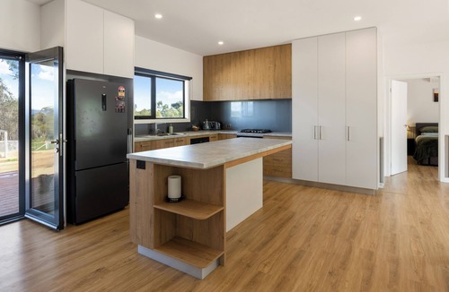 Mansfield Cabin | Tonga Gully #2 - Mansfield