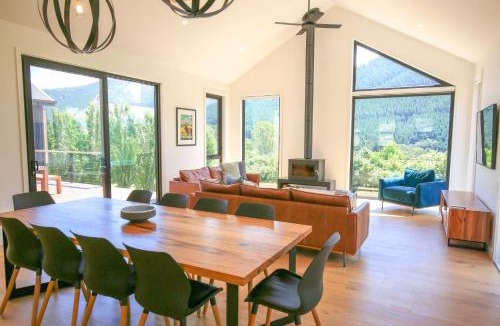 Wandiligong House | Tonga Park Retreat