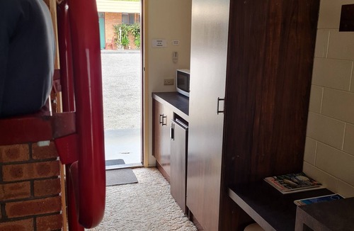 Toora Hotel | Toora Lodge Motel