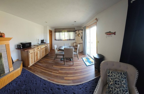 Colbert House | Toot's & Tiny BnB