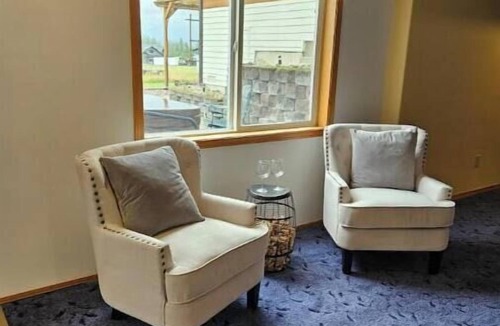 Colbert House | Toot's & Tiny BnB