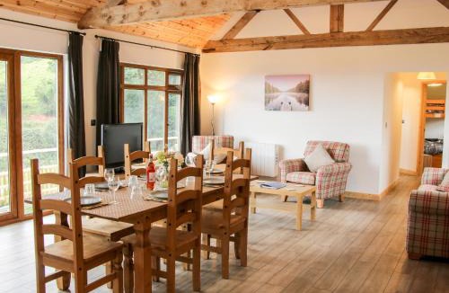 Angelbank House | Toot View