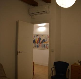 Tarragona Apartment | Top 3BR Apartment in Tarragona, AC, 5 Beds