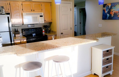 Cherry Grove Beach Condo | Top-3rd Floor Condo, minutes from Beach w/Free Passes to local gym, no elevator