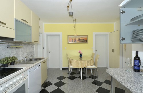Okrug Gornji Apartment | TOP apartment for 4 + 1 persons, pool, great sea view, ideal location