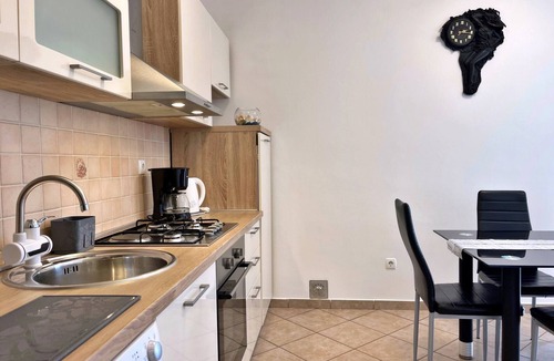 Polje Apartment | Top Apartment - panoramic sea view, terrace, garden, private parking, BBQ