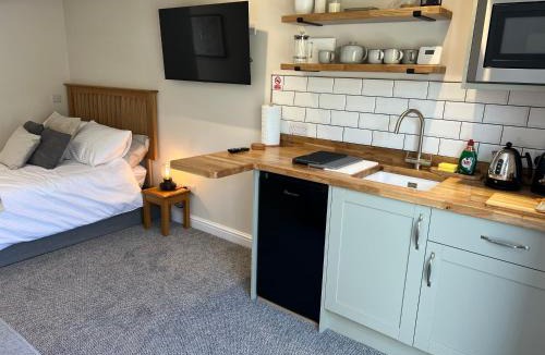 Lumbutts House | Top Brink Inn