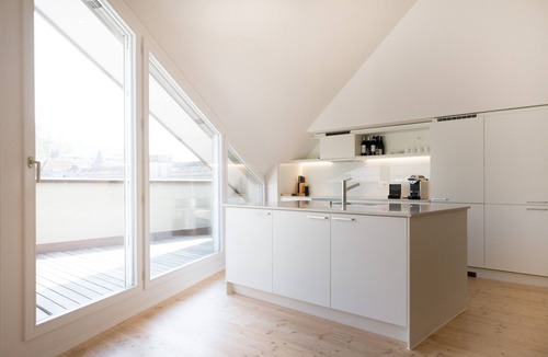 Lucerne Apartment | Top city center Lion Monument