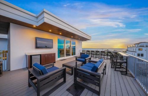 Siesta Key Village House | Top Deck Estate