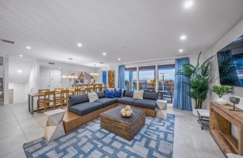 Siesta Key Village House | Top Deck Estate