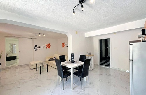 Polje Apartment | Top flat - pets welcome