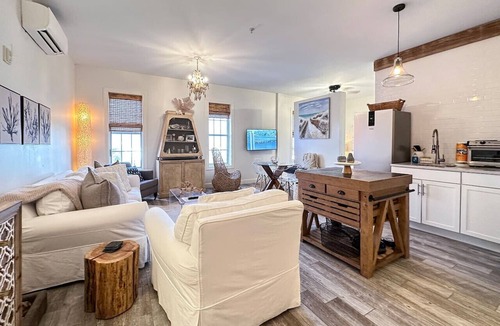 Seacrest Beach Condo | Top-Floor 30A Condo | 2 Pools + Beach Access