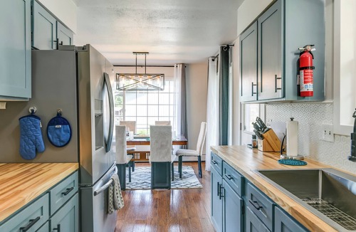 University Area Apartment | Top-Floor Apt w/Fire Pit: Near Chugach State Park