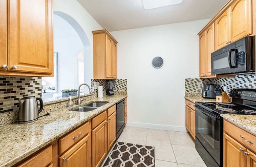 Florida Central Atlantic Coast Condo | Top Floor*Balcony*VistaCay Convention Ctr & iDrive