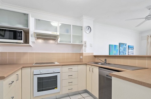 Woorim Apartment | Top Floor Beachfront Apartment