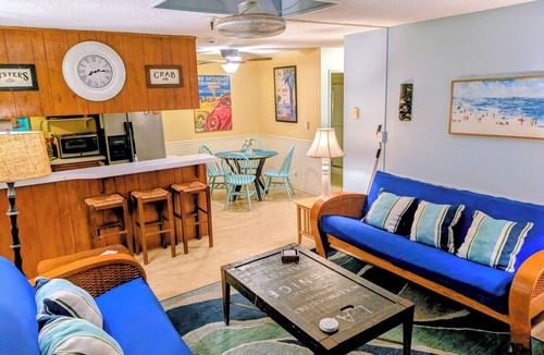 South Mission Beach Condo | Top Floor Corner Unit Steps to Ocean or Bay !