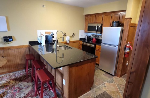 Edray Condo | TOP FLOOR IN RIMFIRE/VILLAGE! NEVER RENTED BEFORE JULY 2022 2 BEDROOMS SLEEPS 8!