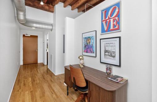 Court Avenue Entertainment District Apartment | Top-Floor Loft , Downtown Views, Free Parking