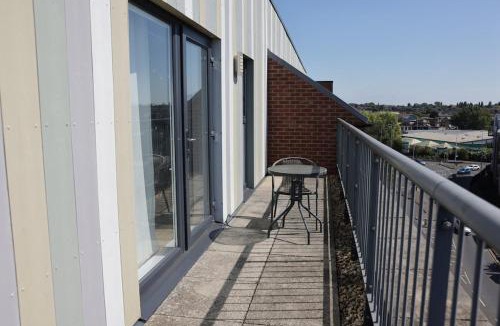 Brooklands Apartment | Top-Floor Penthouse with Panoramic Views