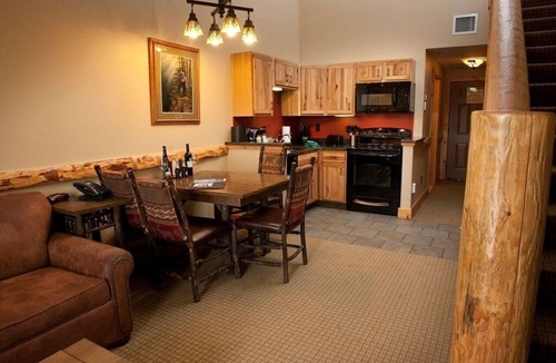 Blodgett Mills Condo | Top Floor Suite + Loft & Balcony | Pool Access