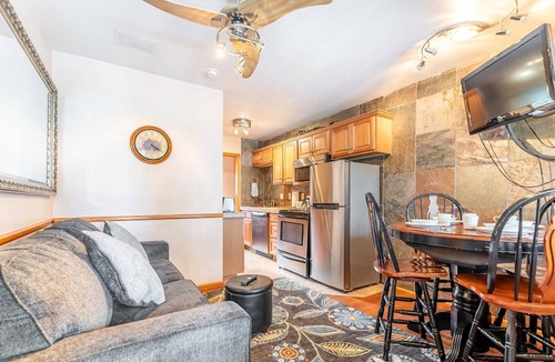 Breckenridge Condo | Top Floor Unit with Many Upgrades! Ski In, Walk Everywhere! | PM6A