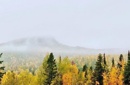 Lutsen Condo | Top flr condo - prime location! Views of Moose Mtn & Lk Superior! Ski-in/Ski-out