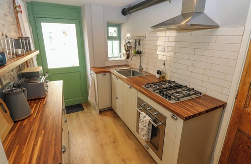 Tideswell Cottage | Top House