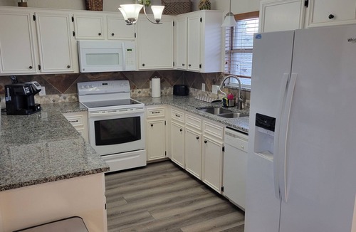 Corpus Christi House | Top Level Canal Water Front Home With Boat Dock & Extra Parking!