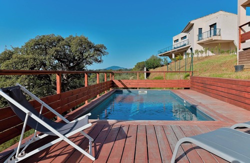 Cauro House | Top Location Elegant Villa with Pool and Parking