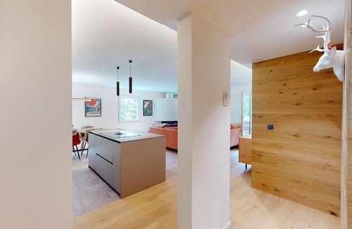 St. Moritz Apartment | Top modern, newly renovated and bright 4.