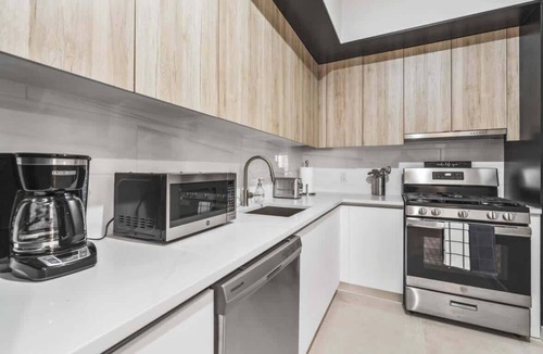Upper East Side Apartment | Top Notch 2-Bed/2-Bath in UES Mins to Central Park