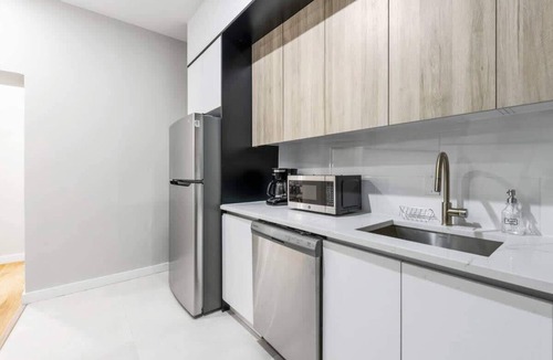 Upper East Side Apartment | Top Notch 2-Bed/2-Bath in UES Mins to Central Park