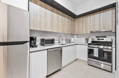 Upper East Side Apartment | Top Notch 2-Bed/2-Bath in UES Mins to Central Park