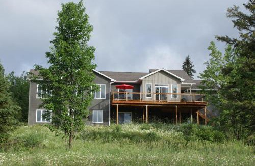 Eau Claire Bed & Breakfast | Top of Algonquin Bed and Breakfast