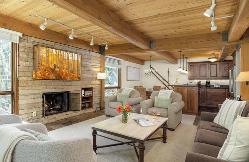 Snowmass Village Condo | Top of the Village~Ski-in/out~HT~Pool~Grill~Parking