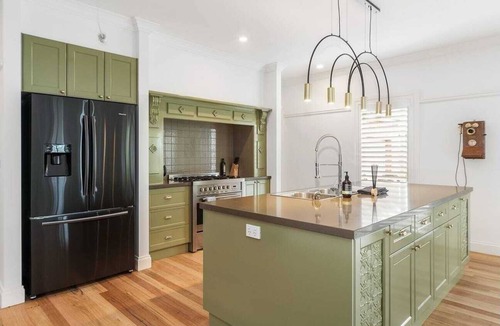 Mount Martha House | Top of town