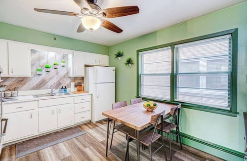 Elmwood Park Condo | Top Rated Condo 65” TV Family-friendly 2BR