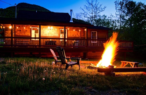 Hunter House | Top rated rental in Hunter Sauna cozy 4 Bedrms 3 full baths sauna great location