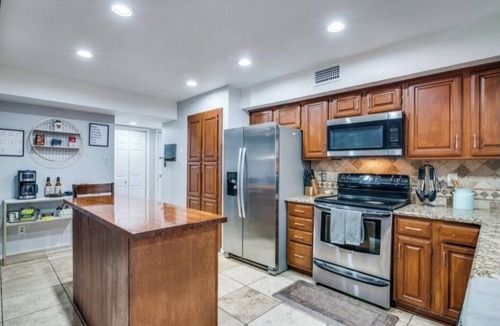 Mesquite House | Top Rated Spacious Home with Amazing Backyard and Pool. Close to Everything.